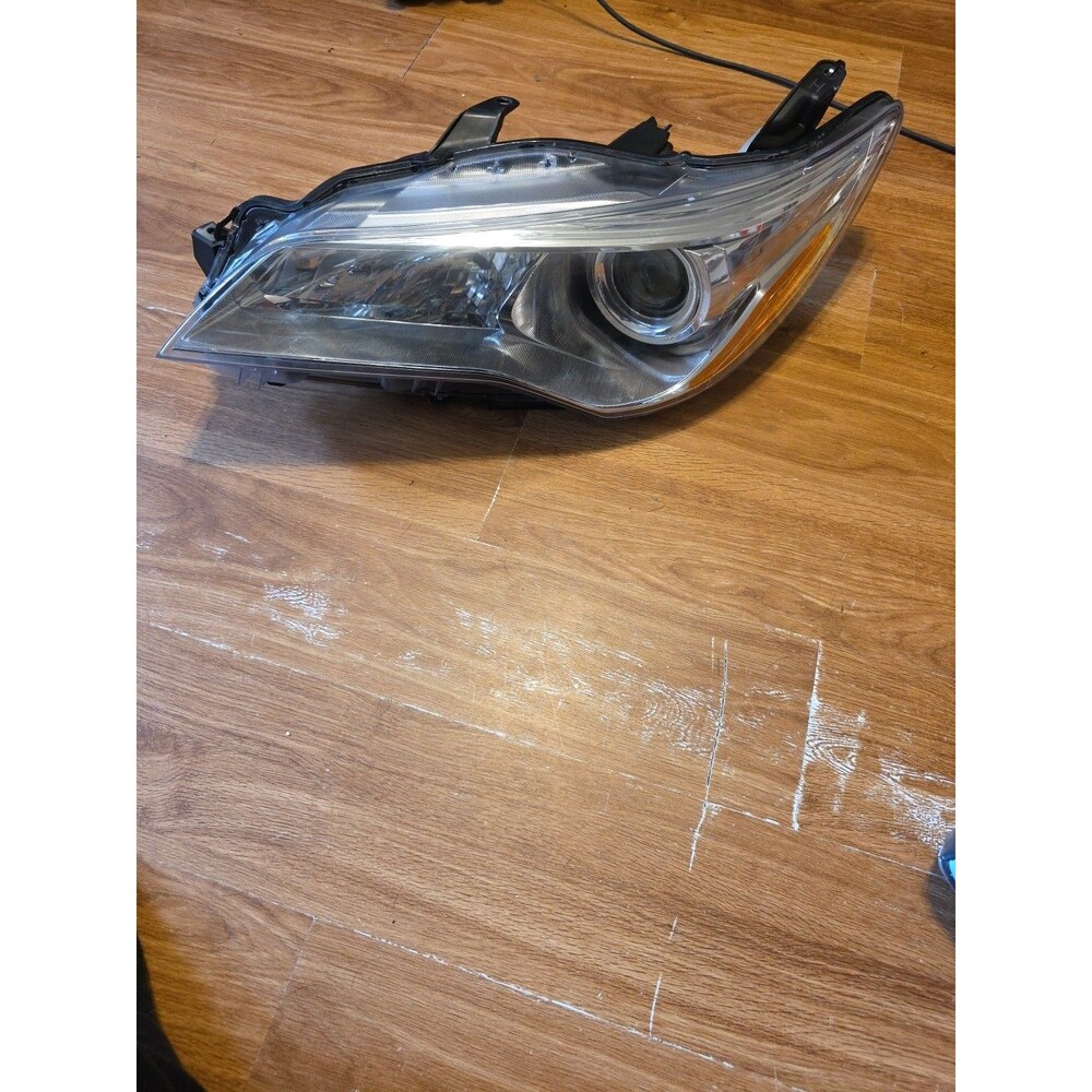 2015 2016 2017 Toyota Camry Headlight Halogen Left LH Driver Side OEM